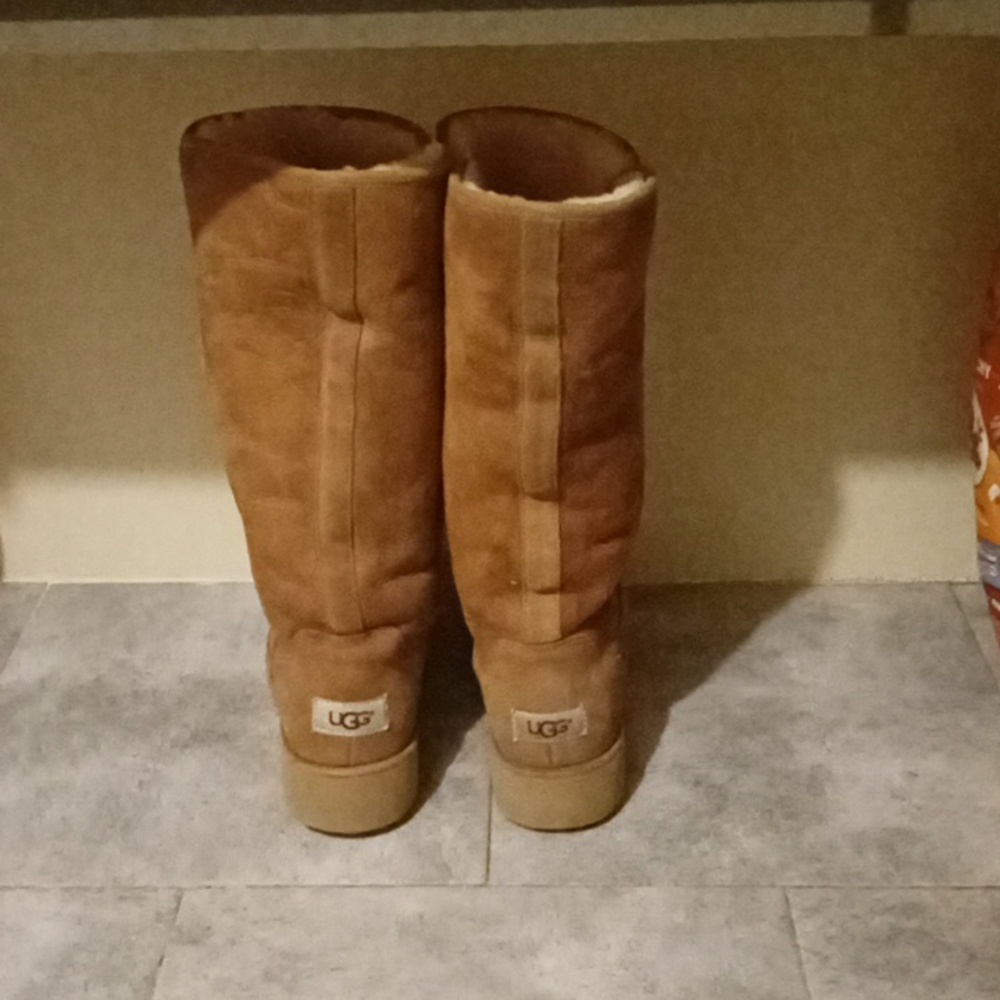 UGG boots size 7 women - Picture 4 of 6